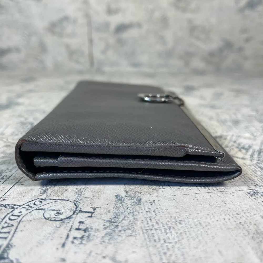 Salvatore Ferragamo Gancini Continental Leather Wallet GJ224633 Made in Italy